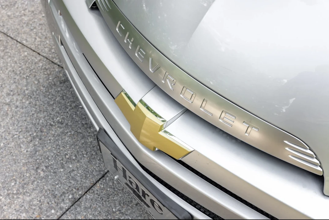 2005 Chevrolet SSR - Image 31 of 31