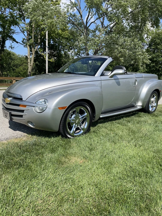 2005 Chevrolet SSR - Image 6 of 31