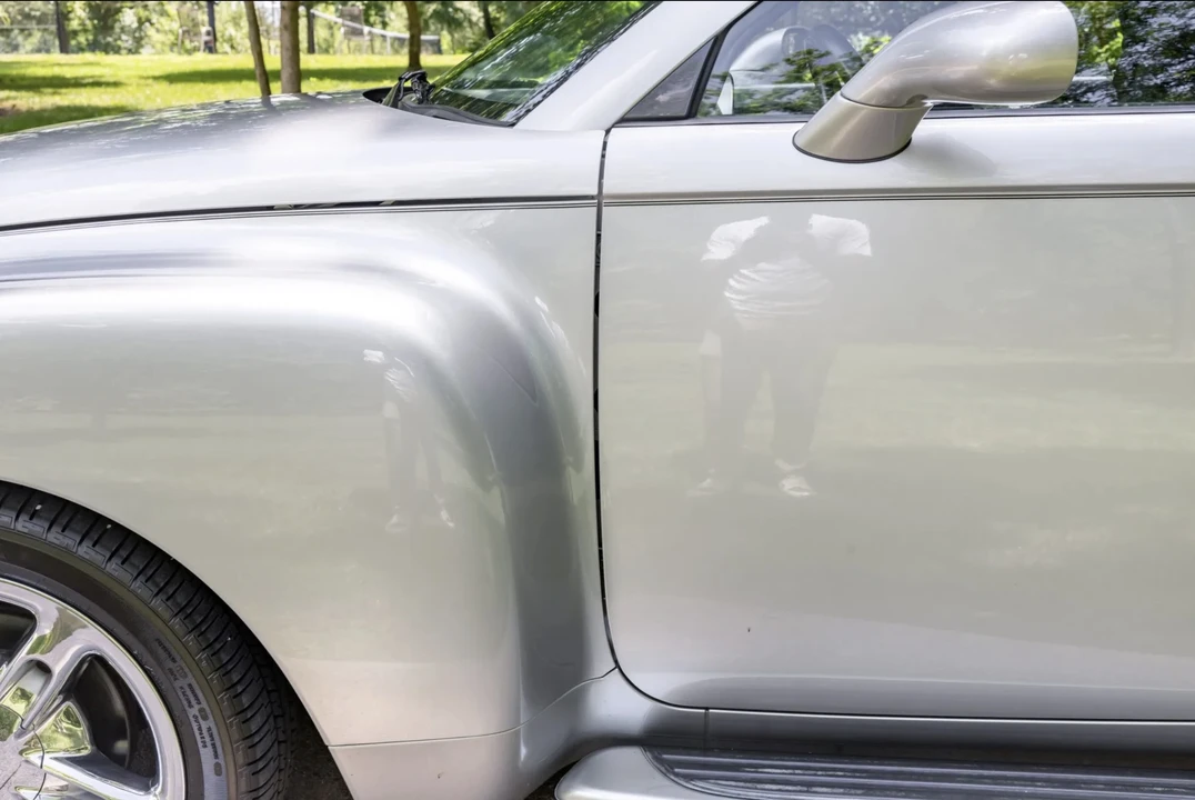 2005 Chevrolet SSR - Image 22 of 31