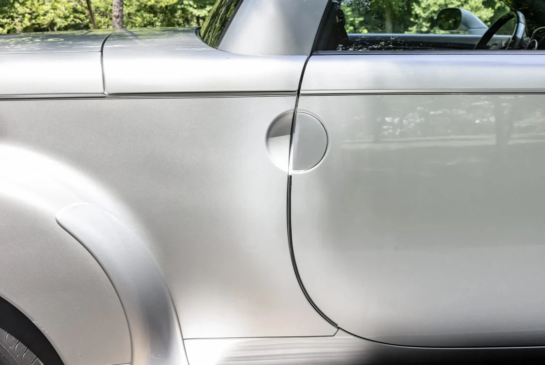 2005 Chevrolet SSR - Image 25 of 31