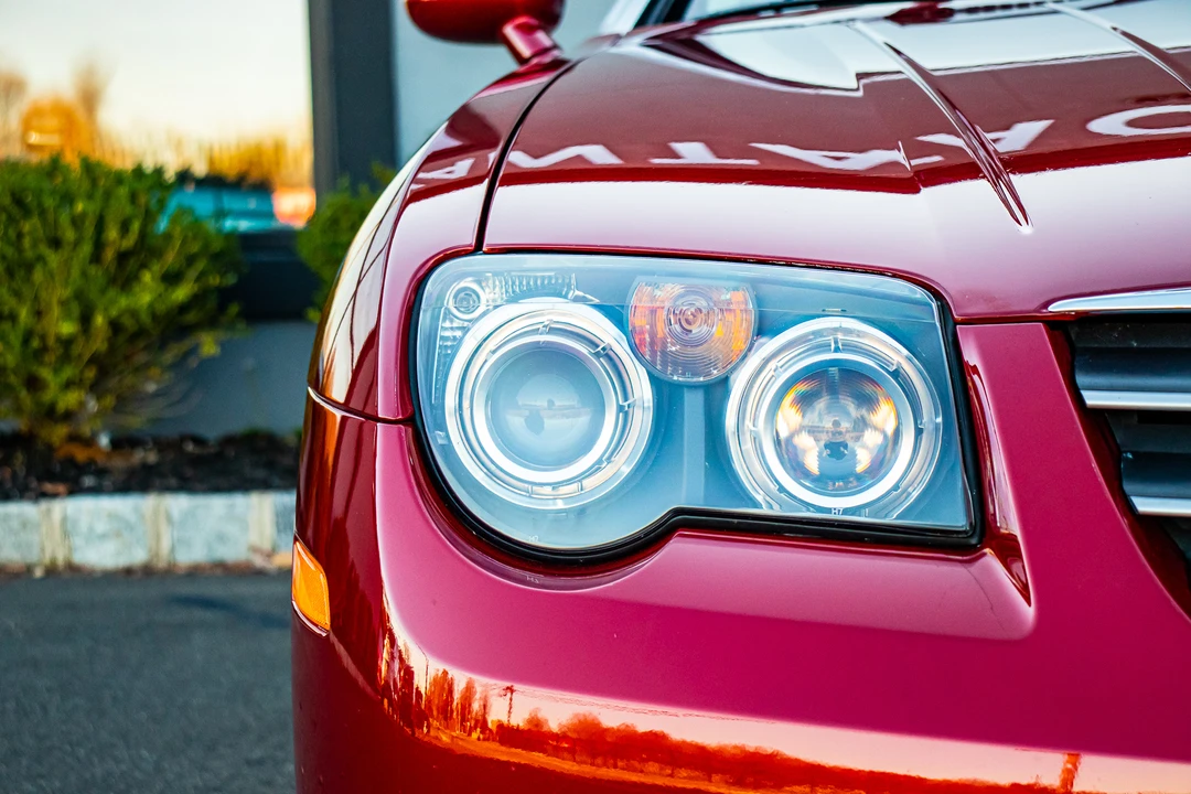 2005 Chrysler Crossfire - Image 28 of 31