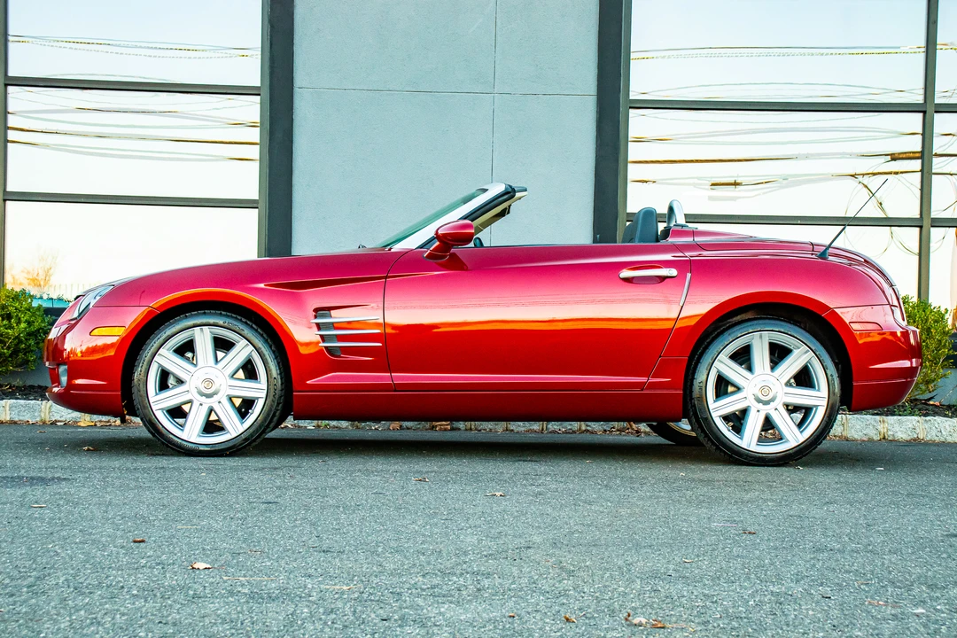 2005 Chrysler Crossfire - Image 6 of 31