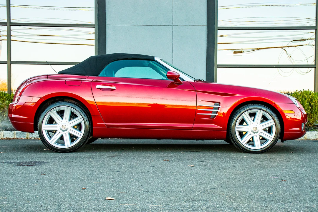 2005 Chrysler Crossfire - Image 14 of 31