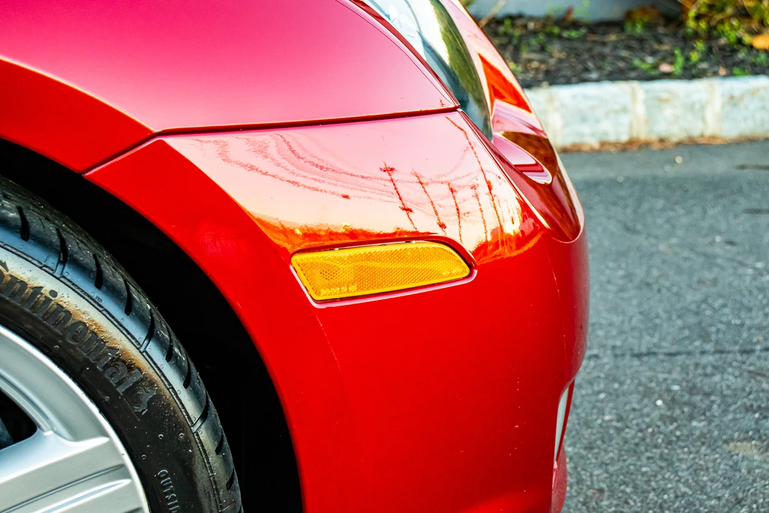 2005 Chrysler Crossfire - Image 26 of 31