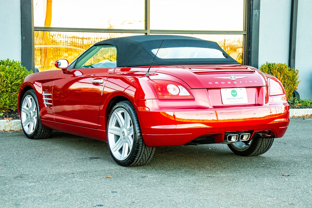 2005 Chrysler Crossfire - Image 7 of 31