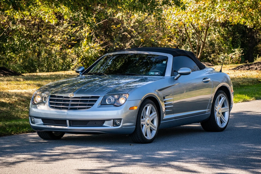 2005 Chrysler Crossfire - Image 3 of 31