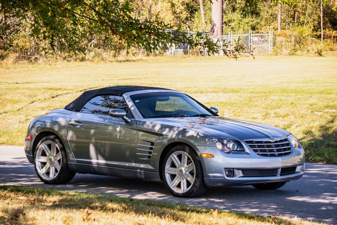 2005 Chrysler Crossfire - Image 16 of 31