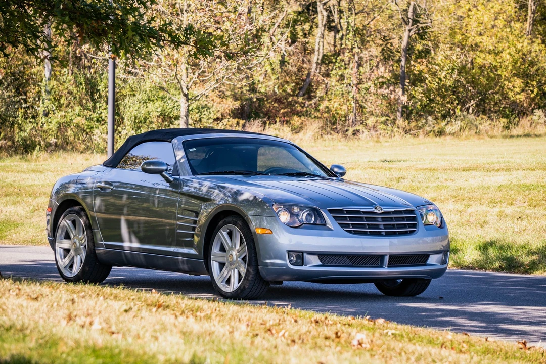 2005 Chrysler Crossfire - Image 17 of 31