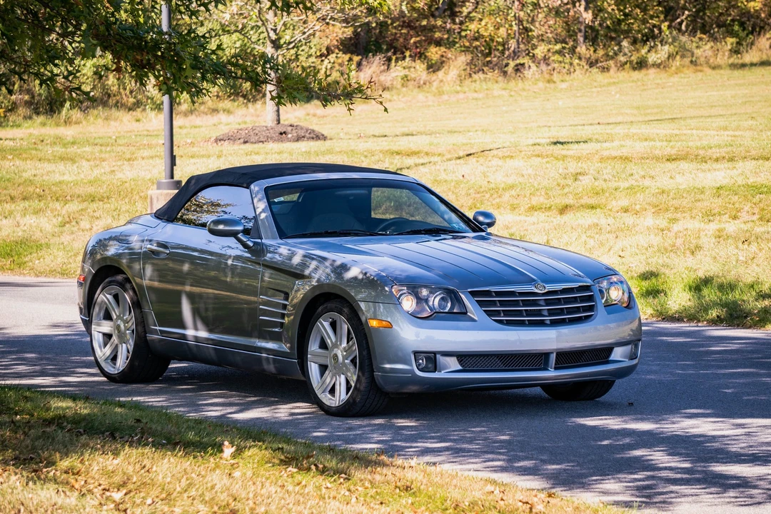 2005 Chrysler Crossfire - Image 18 of 31