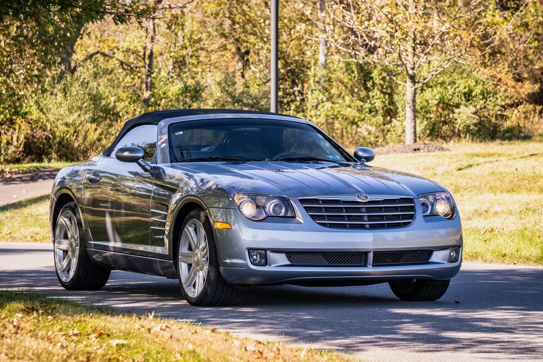 2005 Chrysler Crossfire - Image 19 of 31