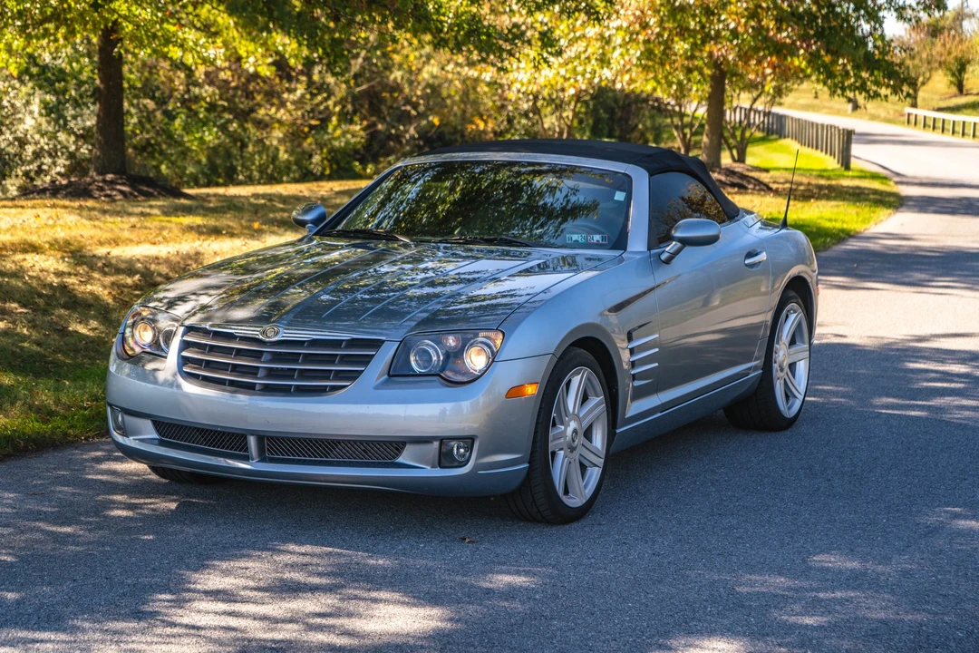 2005 Chrysler Crossfire - Image 26 of 31