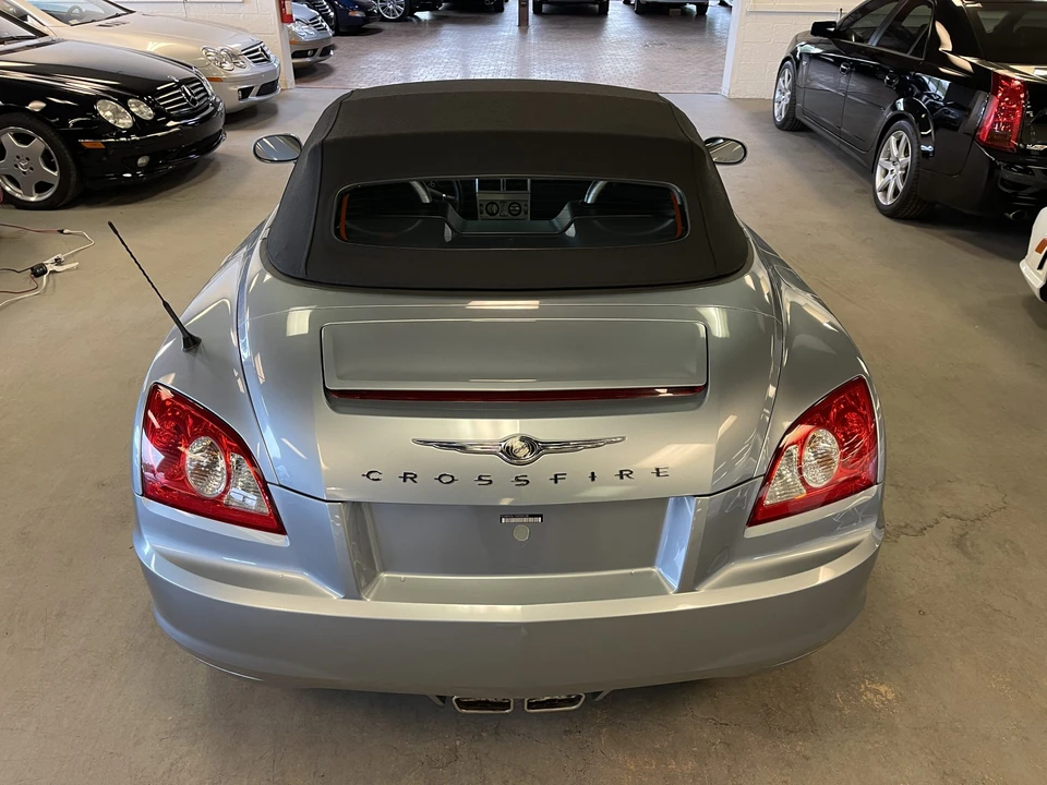 2005 Chrysler Crossfire - Image 8 of 31