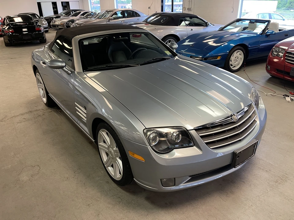2005 Chrysler Crossfire - Image 13 of 31