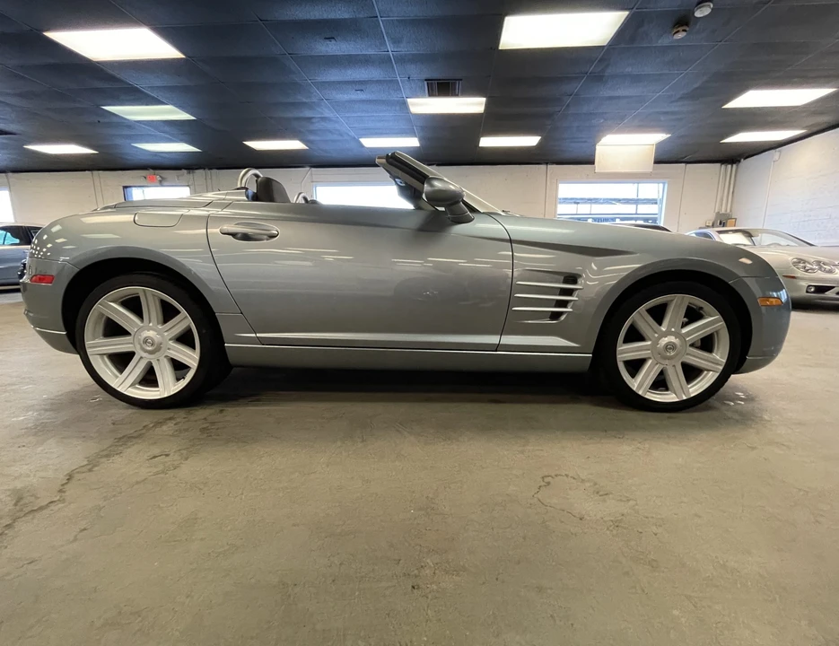 2005 Chrysler Crossfire - Image 28 of 31