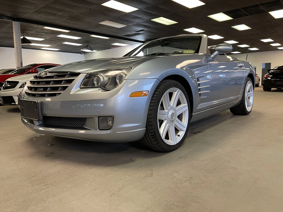 2005 Chrysler Crossfire - Image 17 of 31