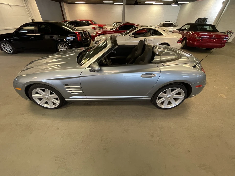 2005 Chrysler Crossfire - Image 19 of 31