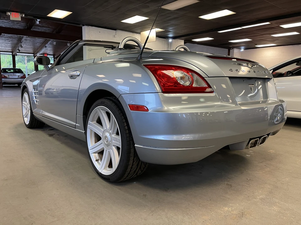 2005 Chrysler Crossfire - Image 21 of 31