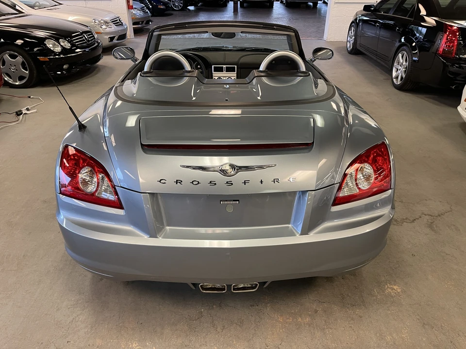 2005 Chrysler Crossfire - Image 23 of 31