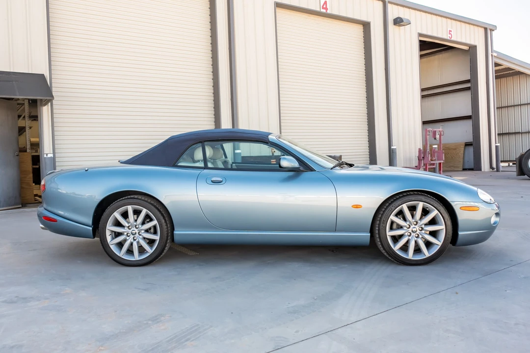 2005 Jaguar X100 XK8 - Image 17 of 31