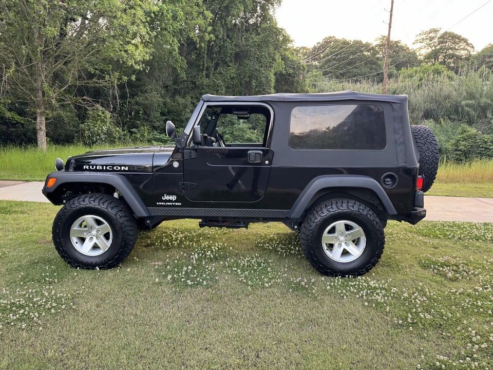 2005 Jeep TJ Wrangler - Image 18 of 31