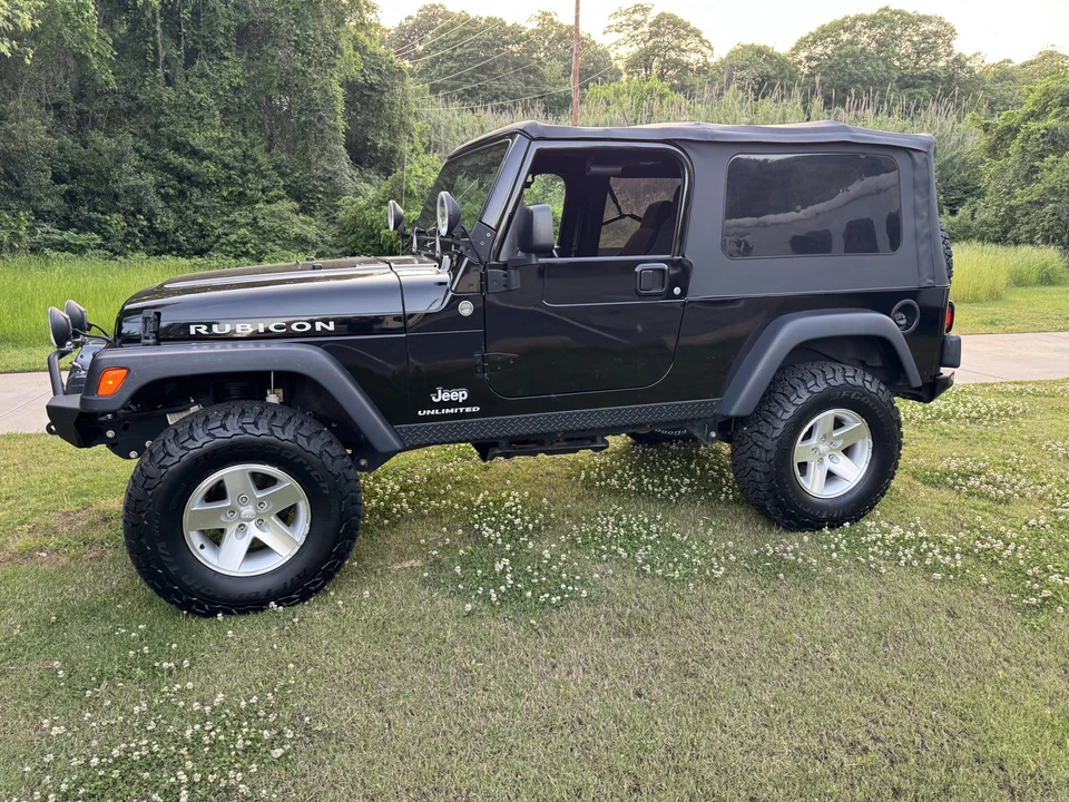 2005 Jeep TJ Wrangler - Image 17 of 31