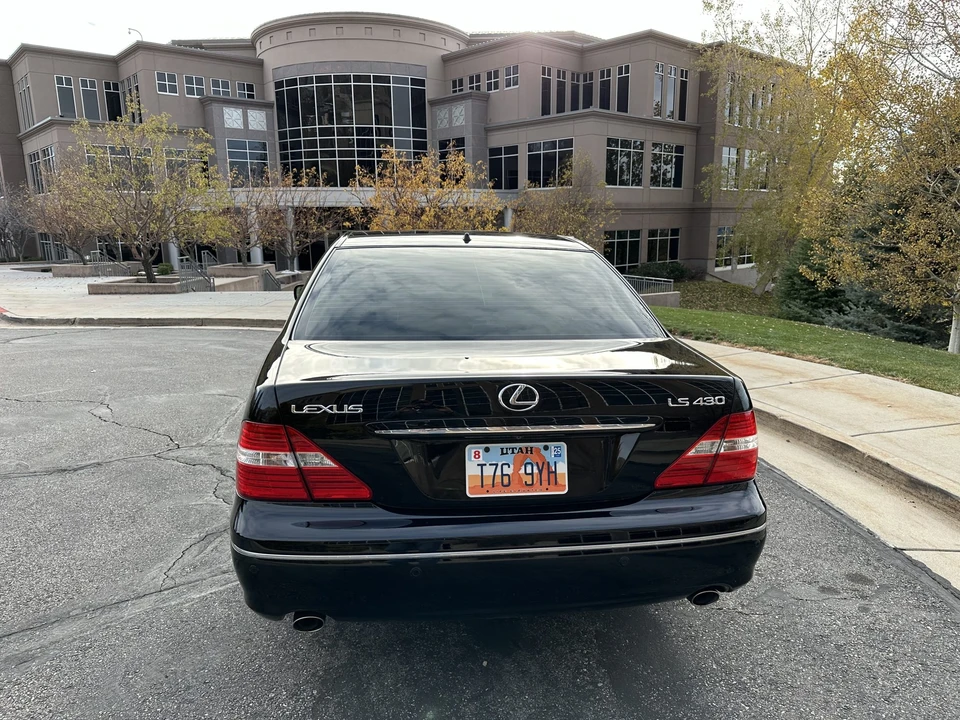 2005 Lexus LS 3rd Gen - Image 30 of 31