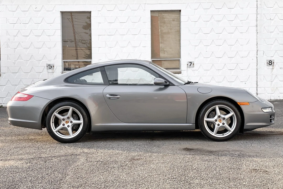 2005 Porsche 997 Carrera - Image 2 of 31