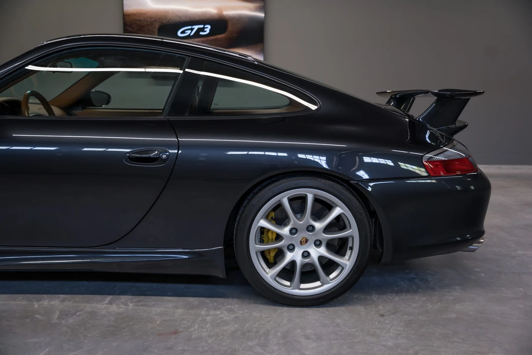 2005 Porsche 996 GT3 - Image 23 of 31