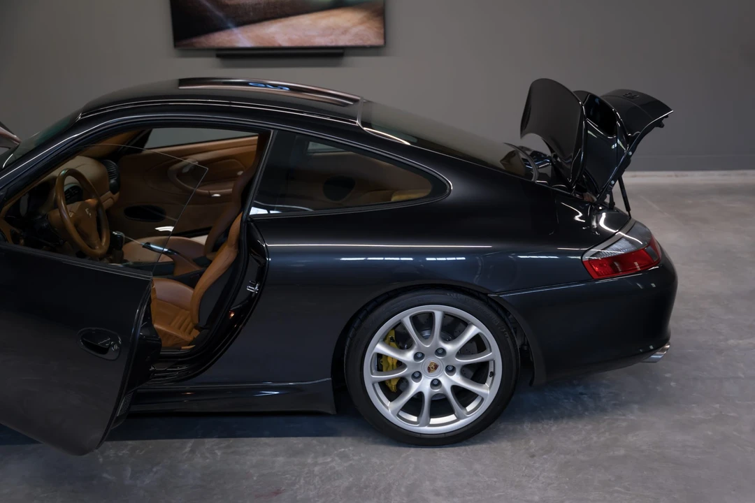 2005 Porsche 996 GT3 - Image 29 of 31