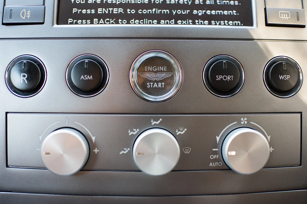 2006 Aston Martin Vanquish 1st Gen - Image 26 of 31