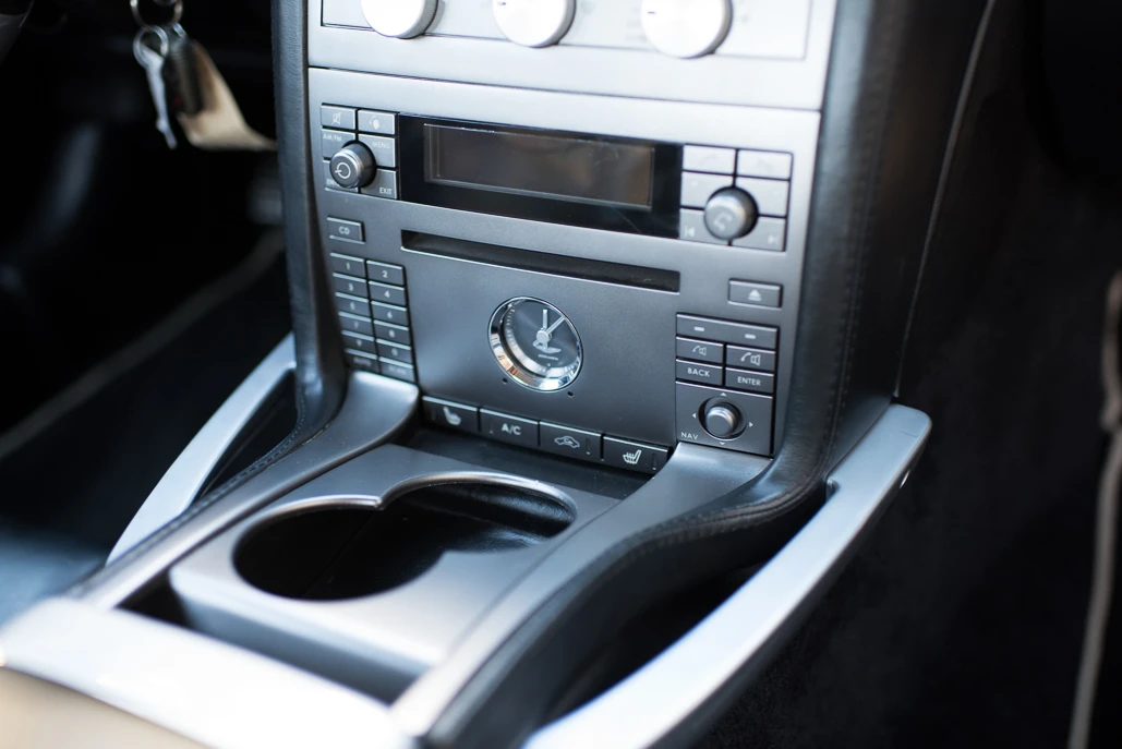 2006 Aston Martin Vanquish 1st Gen - Image 28 of 31