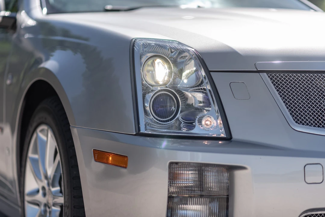 2006 Cadillac STS-V - Image 13 of 31