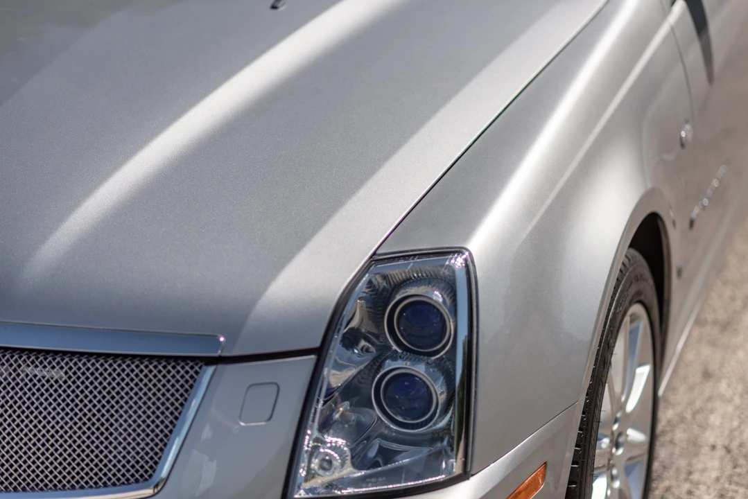 2006 Cadillac STS-V - Image 12 of 31