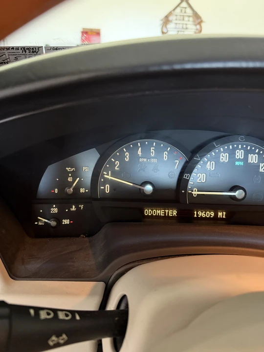 2006 Cadillac XLR - Image 28 of 31