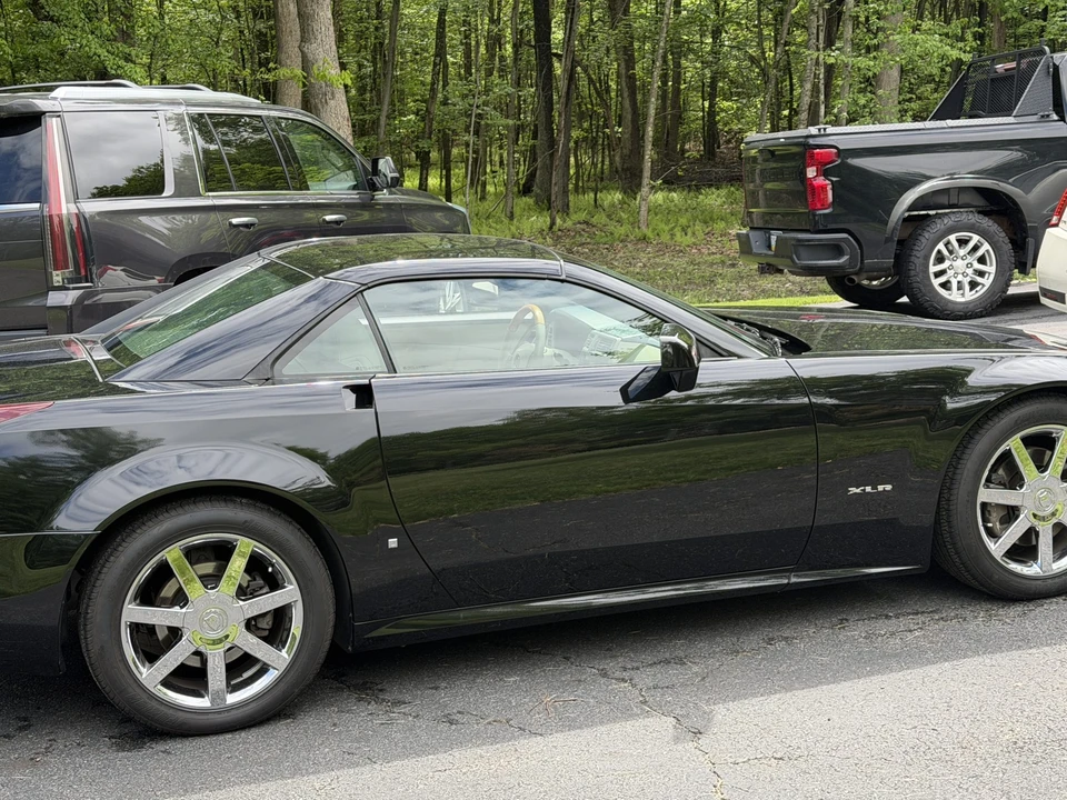 2006 Cadillac XLR - Image 17 of 31