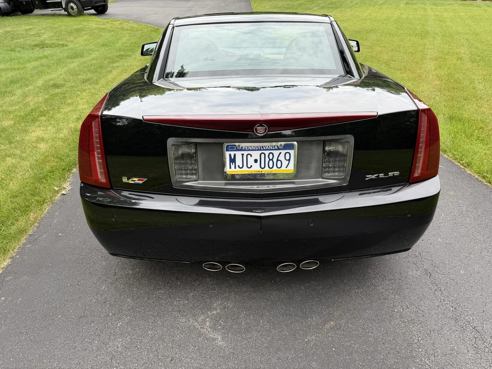2006 Cadillac XLR - Image 9 of 31