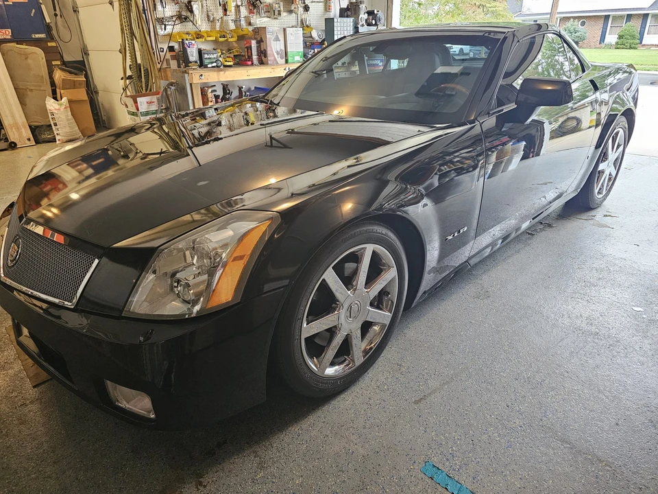 2006 Cadillac XLR - Image 16 of 31
