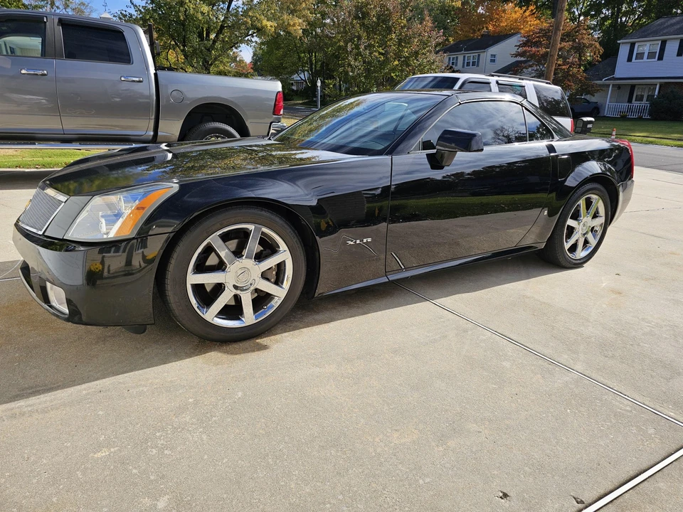 2006 Cadillac XLR - Image 9 of 31