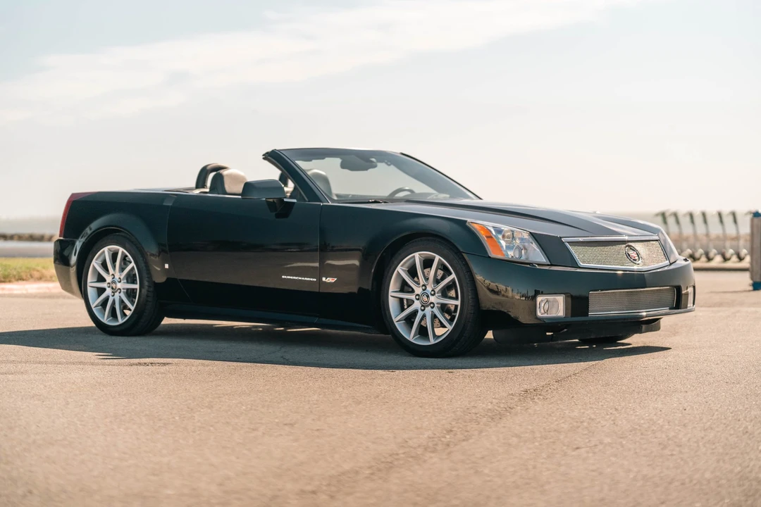 2006 Cadillac XLR-V - Image 15 of 31