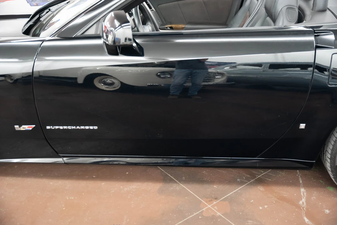 2006 Cadillac XLR-V - Image 19 of 31