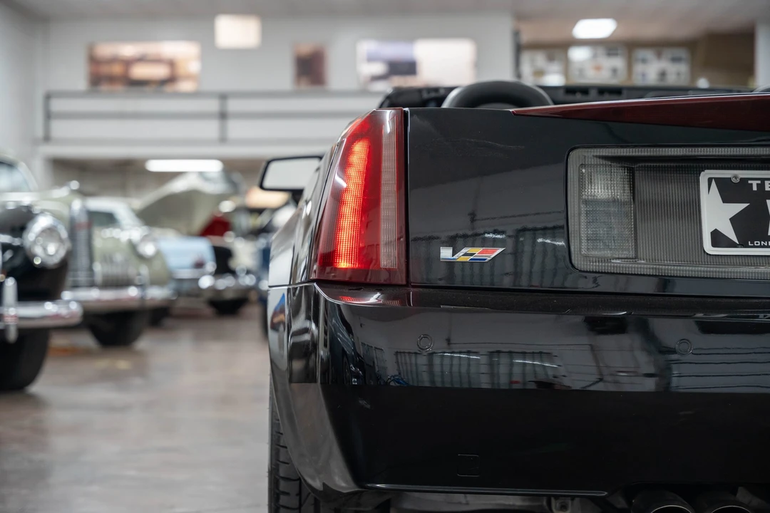 2006 Cadillac XLR-V - Image 31 of 31