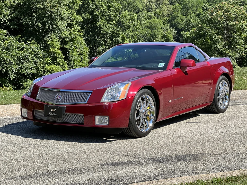 2006 Cadillac XLR-V - Image 30 of 31
