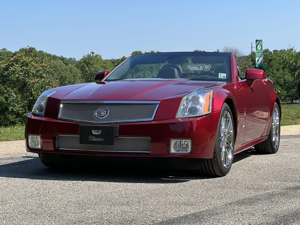 2006 Cadillac XLR-V - Image 6 of 31