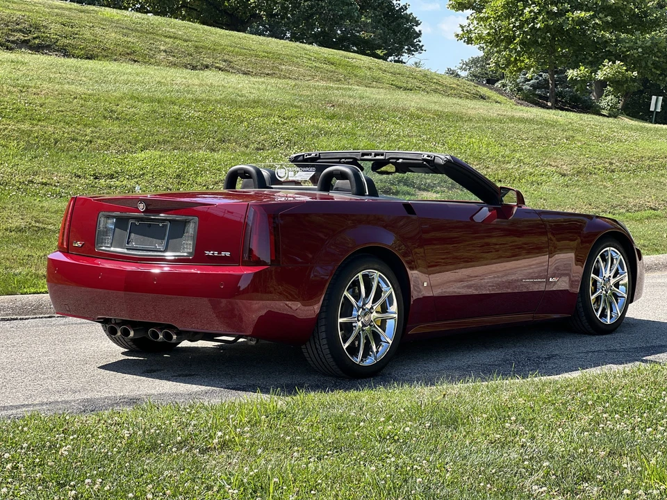 2006 Cadillac XLR-V - Image 15 of 31