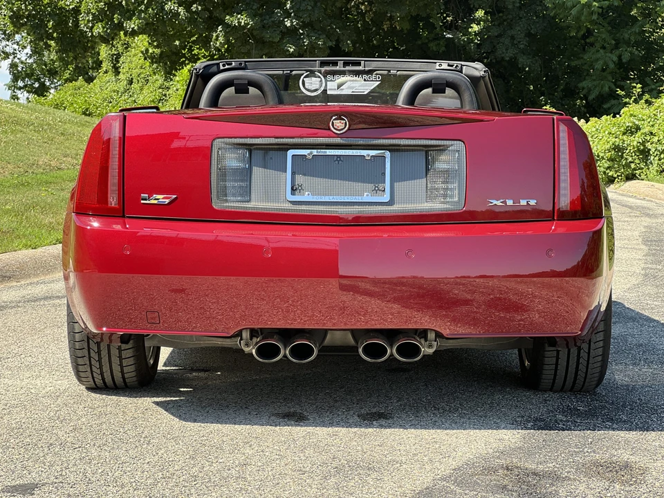 2006 Cadillac XLR-V - Image 22 of 31