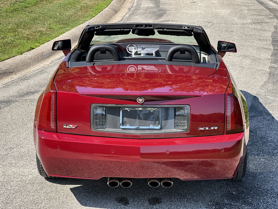 2006 Cadillac XLR-V - Image 20 of 31