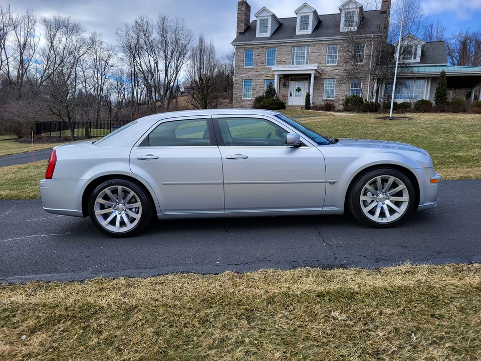 2006 Chrysler 300 (2005-2023) - Image 9 of 31