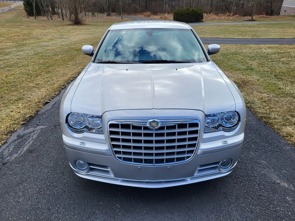2006 Chrysler 300 (2005-2023) - Image 7 of 31