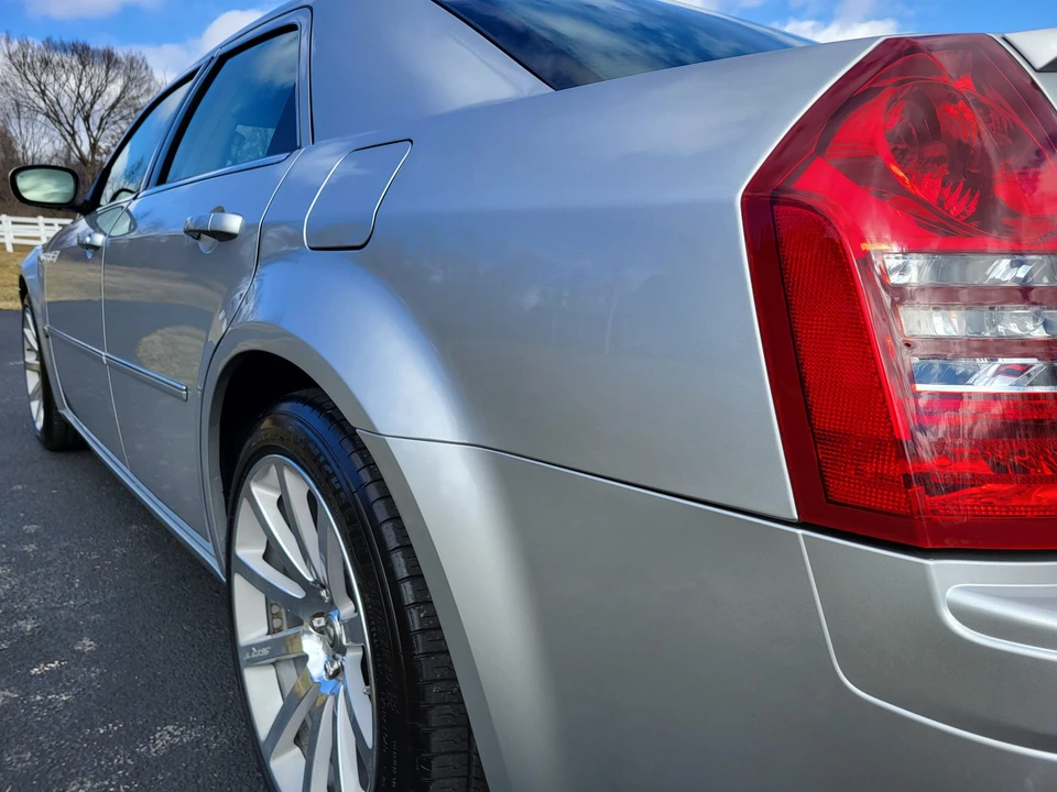 2006 Chrysler 300 (2005-2023) - Image 25 of 31