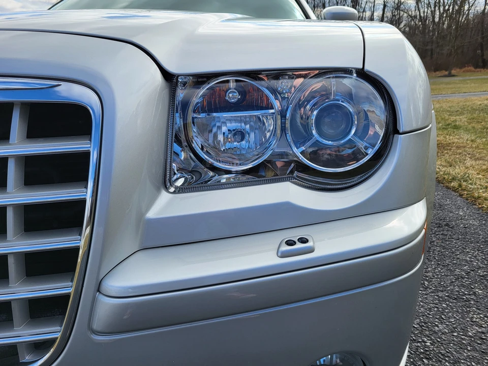 2006 Chrysler 300 (2005-2023) - Image 17 of 31